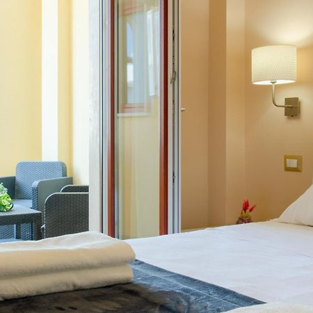 L'Affaccio Rooms - Lungomare 加利波利 外观 照片
