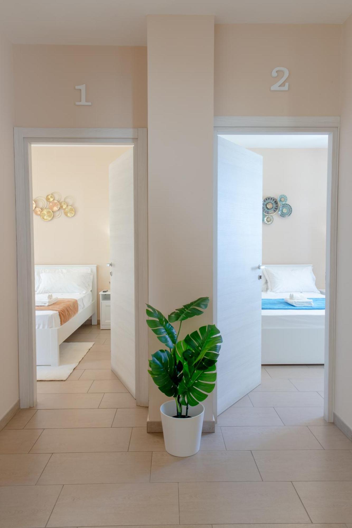 L'Affaccio Rooms - Lungomare 加利波利 外观 照片